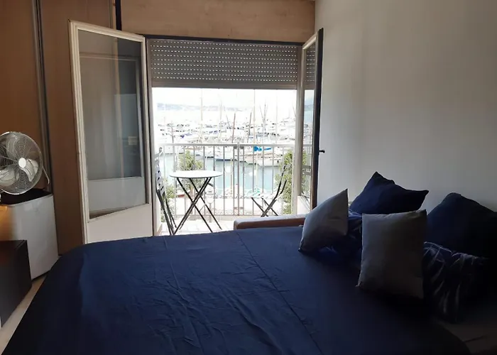 Studio Au Port De Sanary